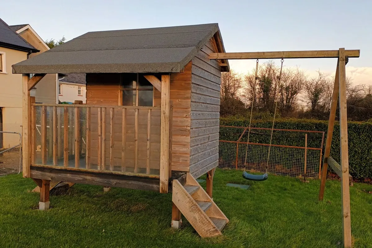 Playhouse / garden shed - Image 1