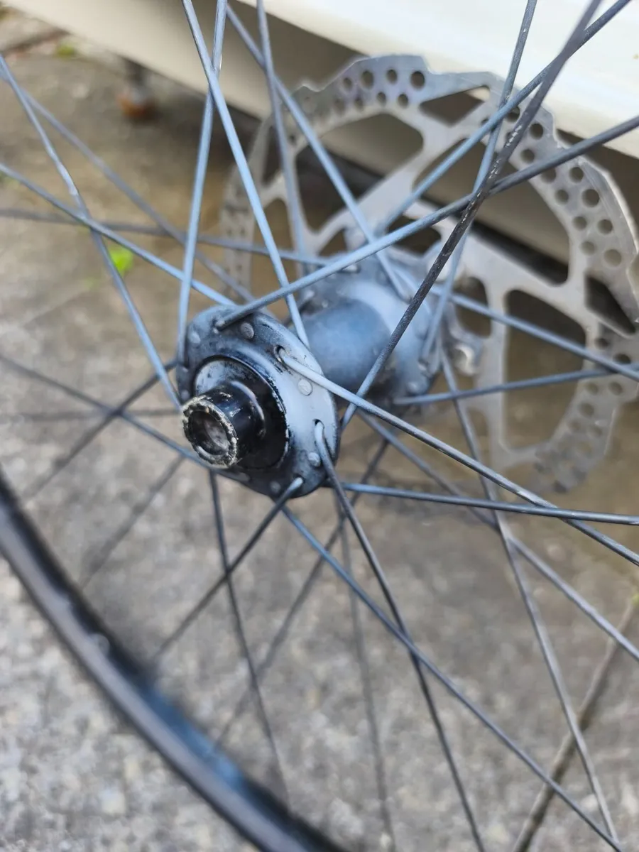 Bike wheel - Image 2