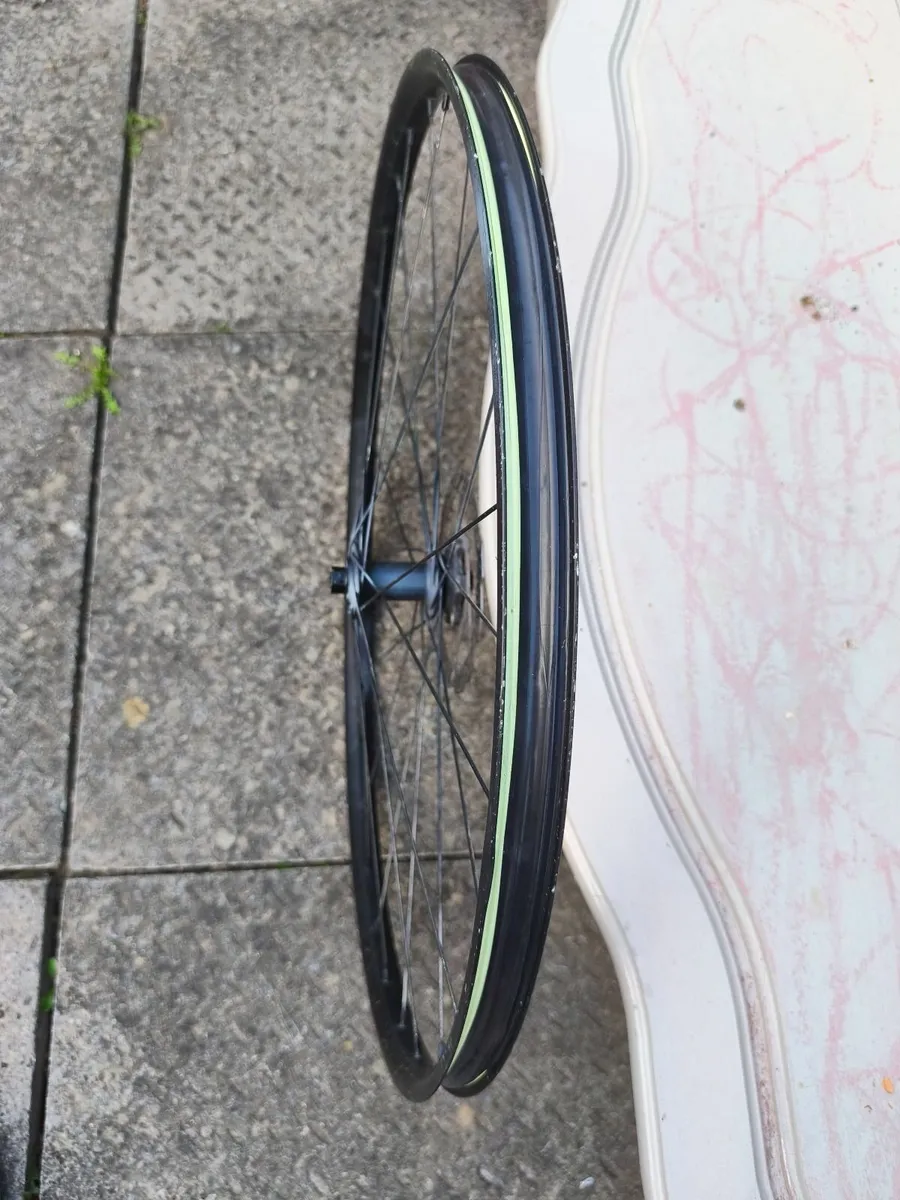 Bike wheel - Image 3
