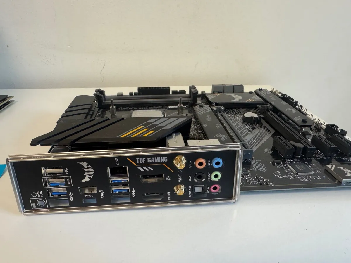 ASUS TUF Gaming B550-PLUS WiFi AM4 ATX Motherboard - Image 3