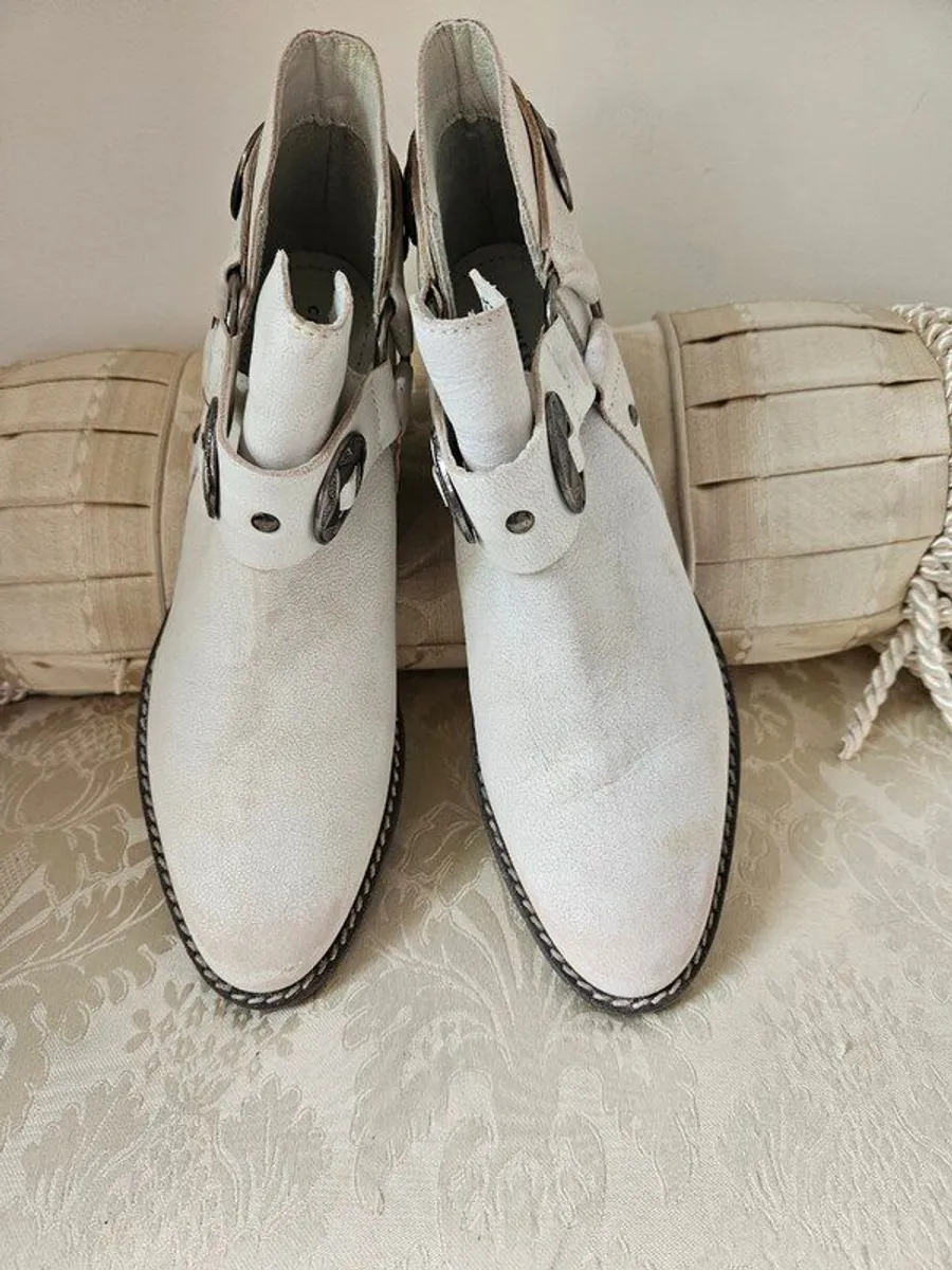 Ladies ankle boots - Image 1