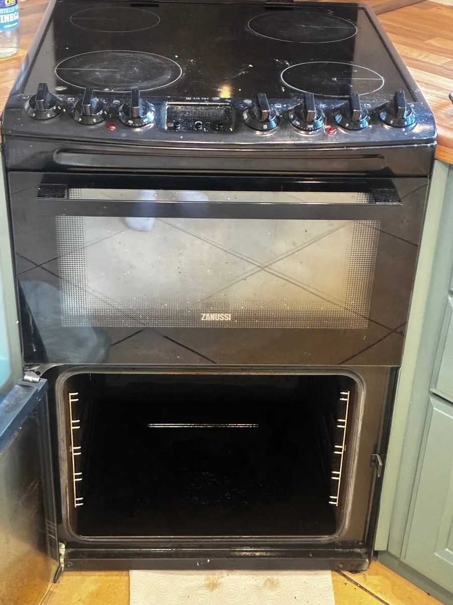 Zanussi Electric oven - Image 2