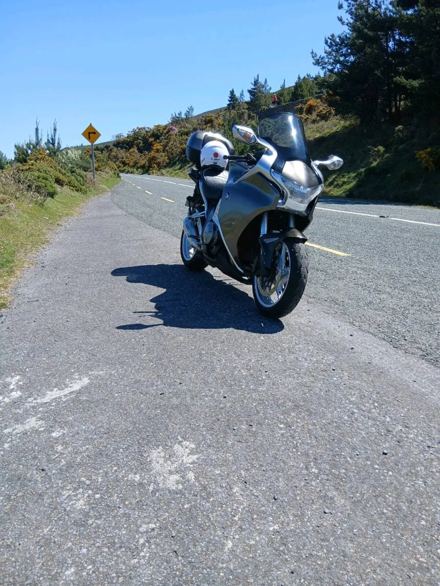 Vfr 1200 F - Image 2