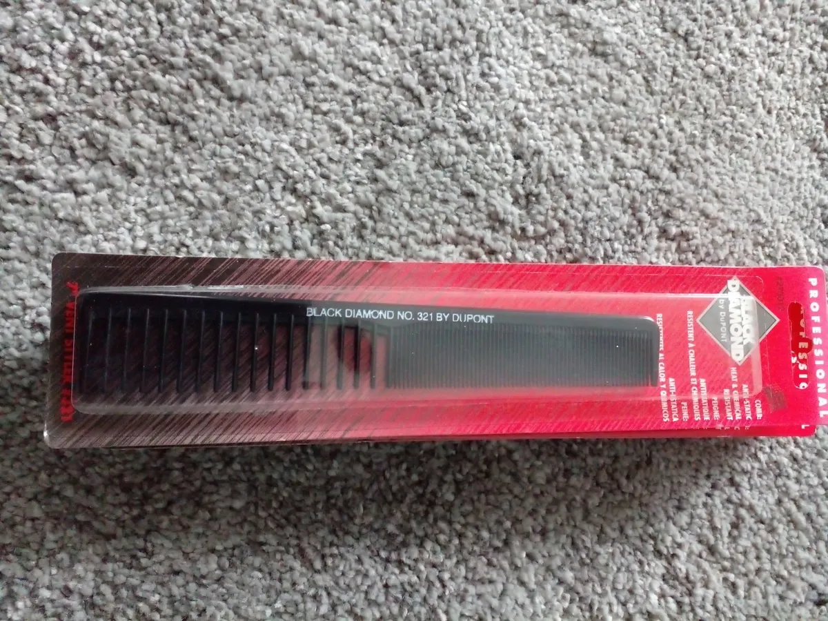 Combs - Image 2