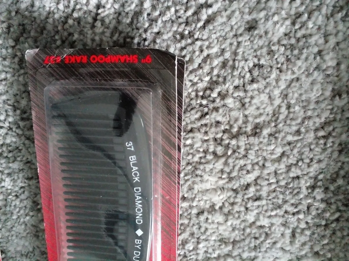 Combs - Image 4