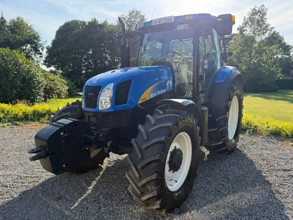 2004 New Holland TS115a SLE MINT EXAMPLE !!! - Image 2