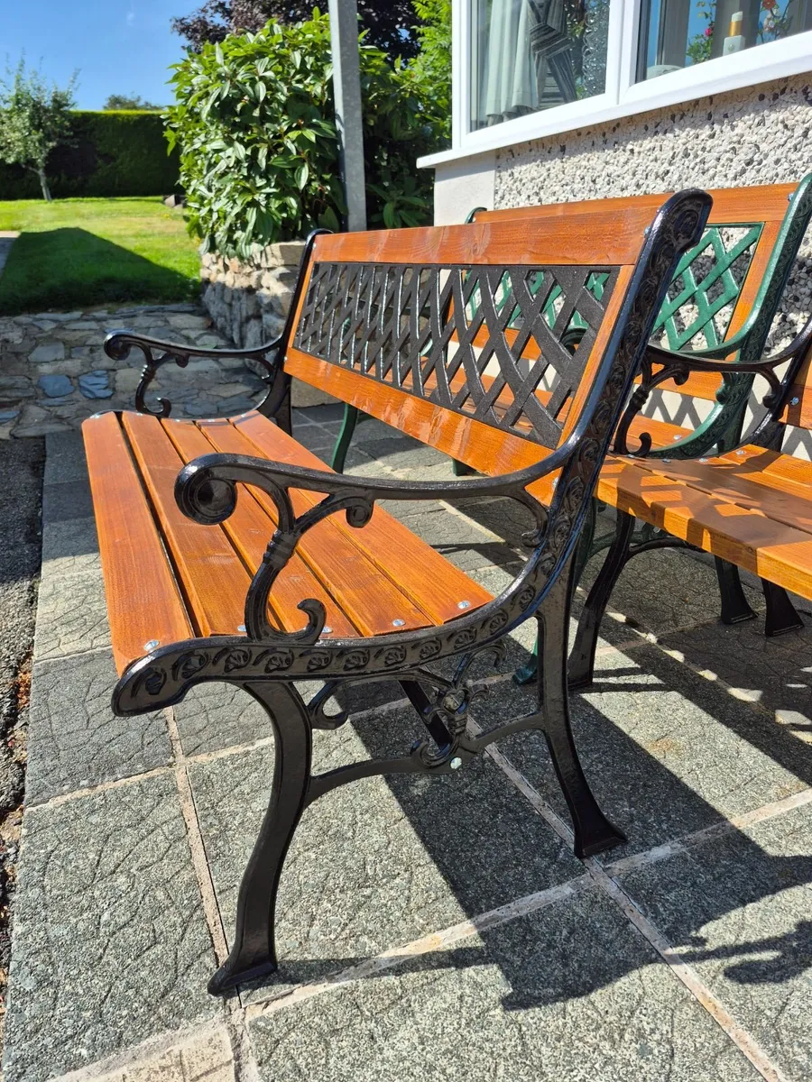 Cast iron Garden bench - Image 1