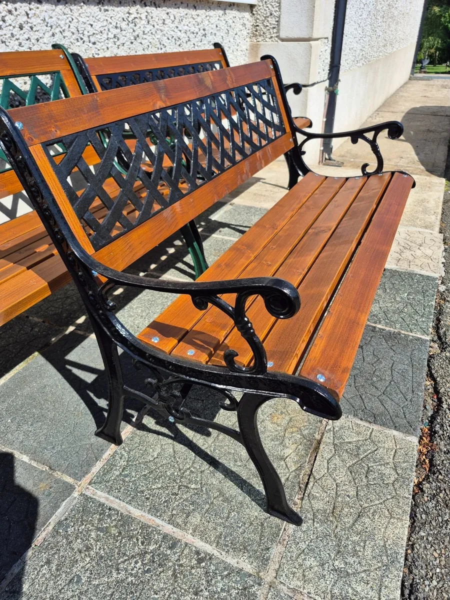 Cast iron Garden bench - Image 2