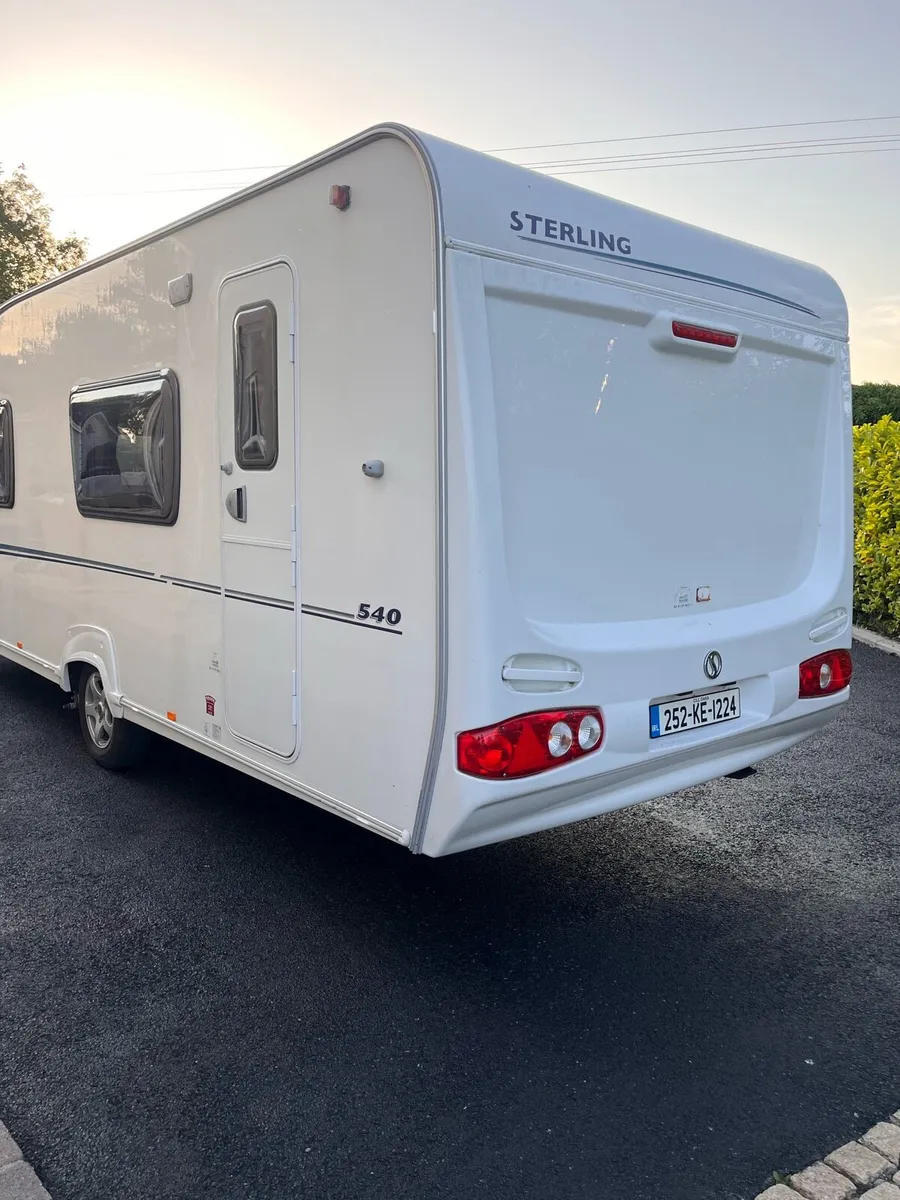 Sterling europa 6 berth fixed bunk beds auto mover - Image 4