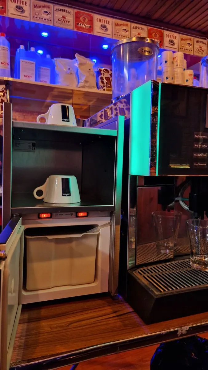 Coffee Machine WMF Bistro + Milk Fridge & Cup war - Image 4