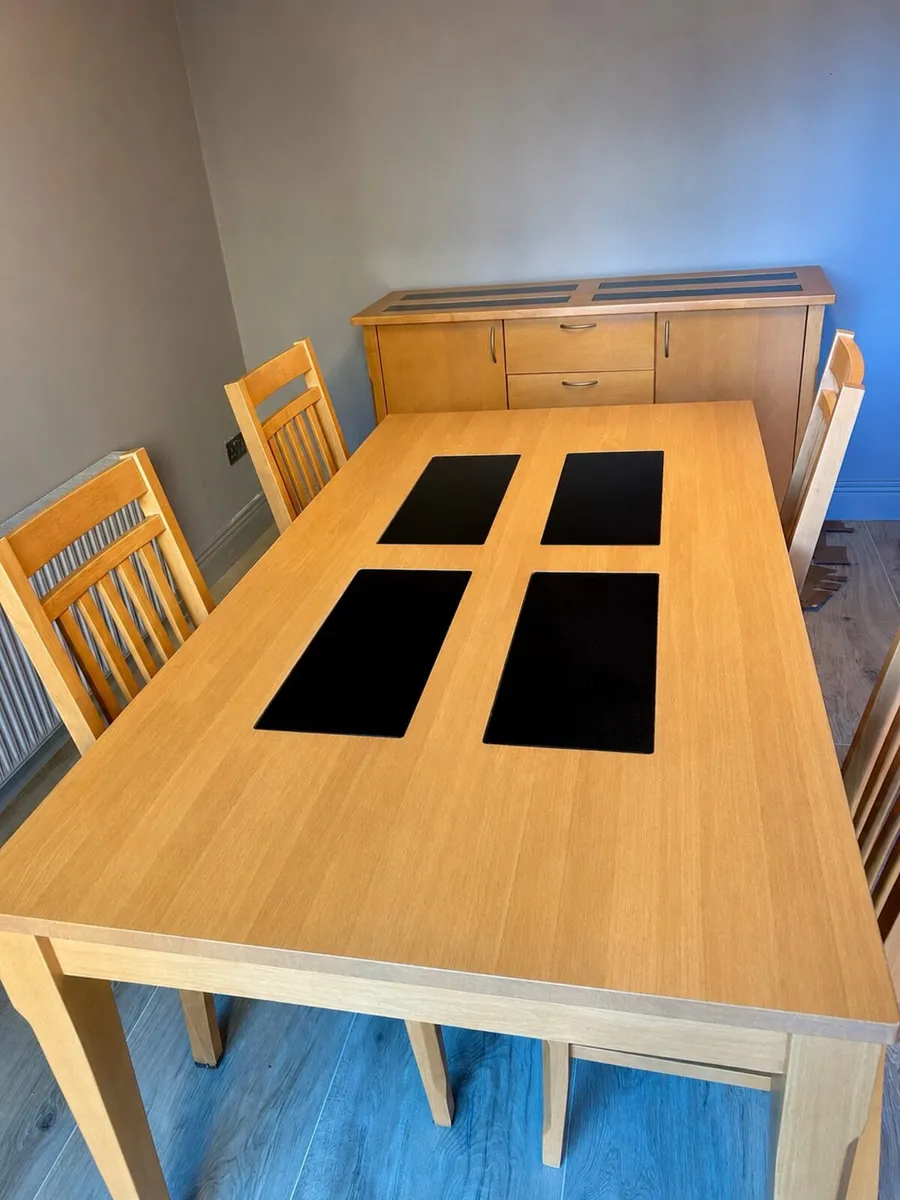 Matching kitchen table and sideboard - Image 1