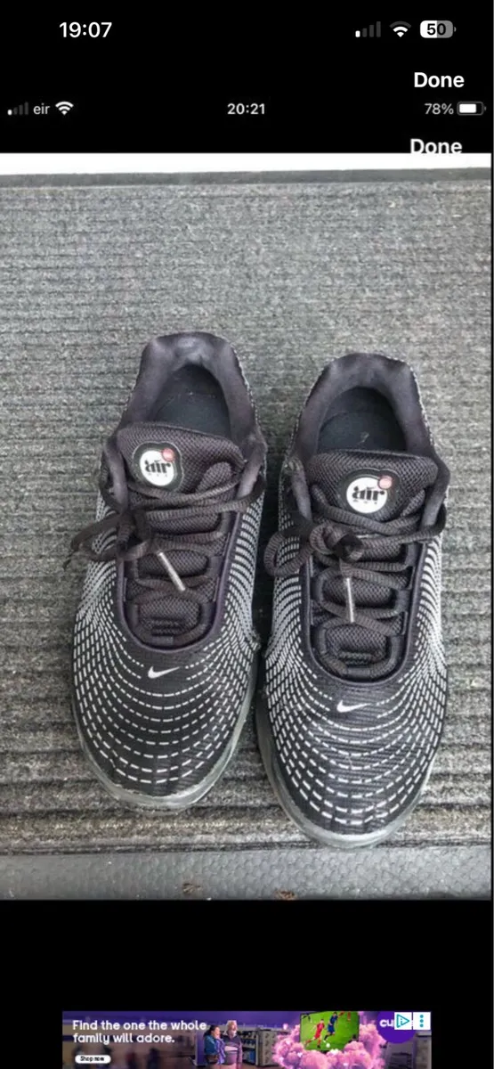 Boys Nike trainers size 4.5 €25 - Image 1