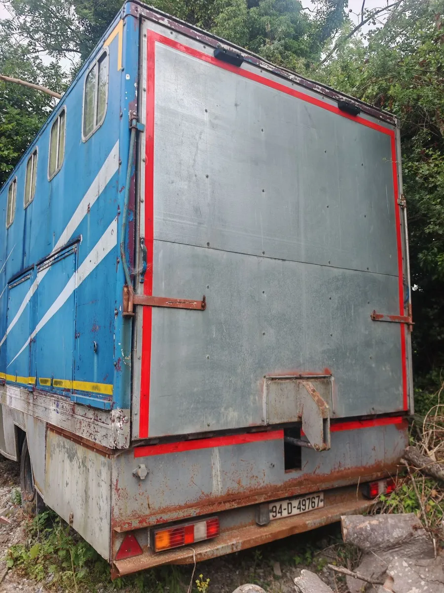 Horse lorry - Image 2