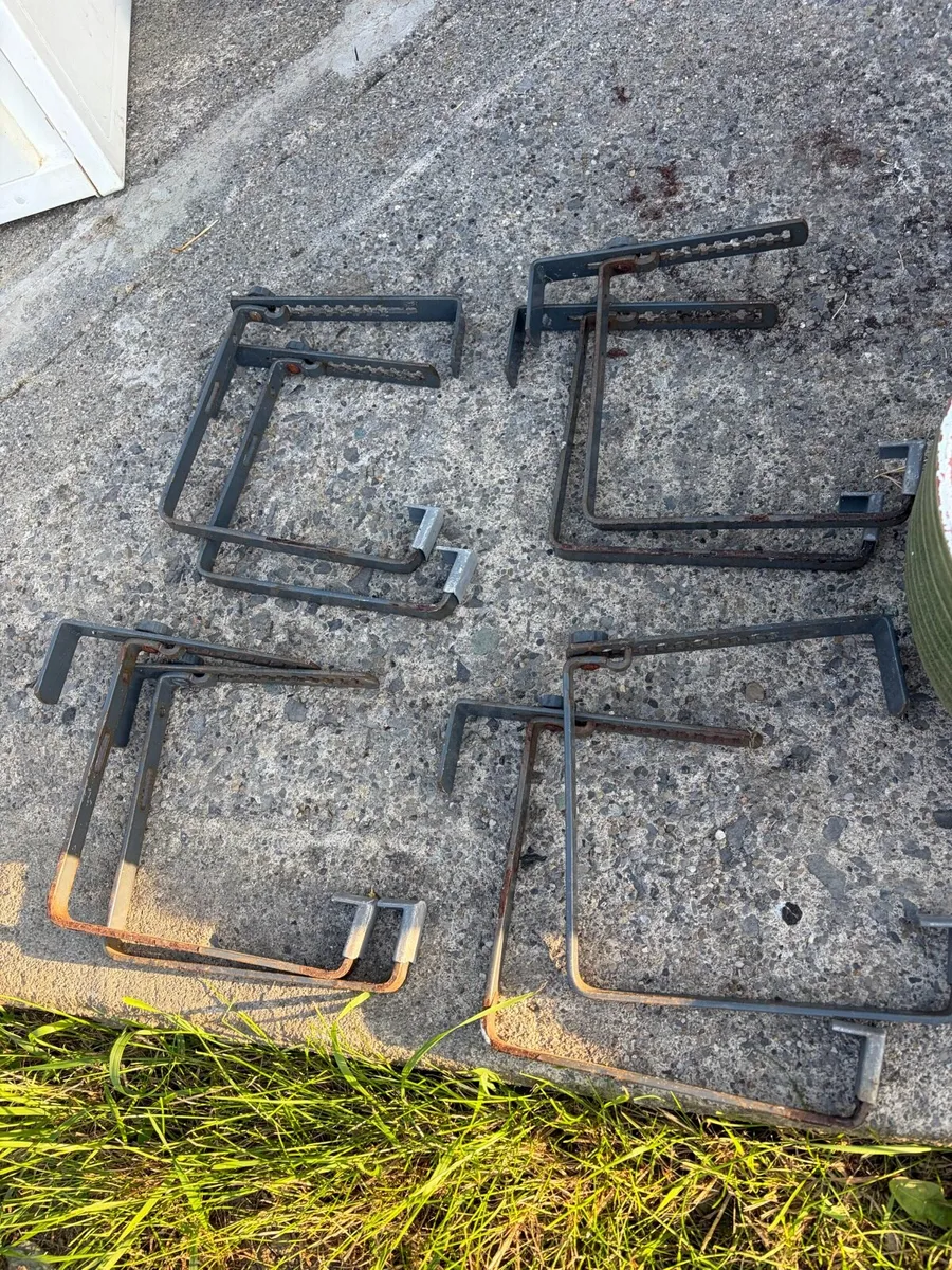 4 sets for €20 window planter brackets