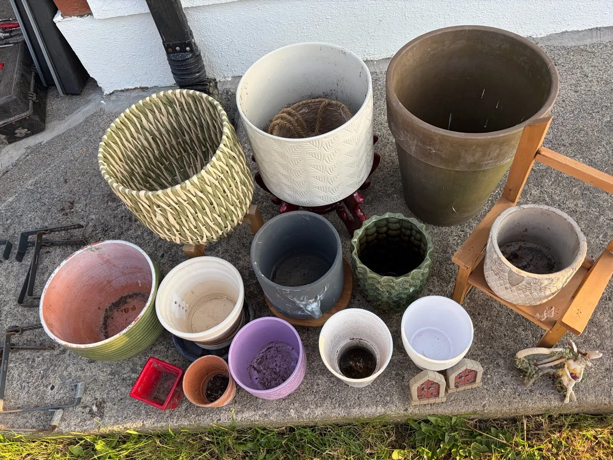 ceramic pots and more €30 together - Image 3