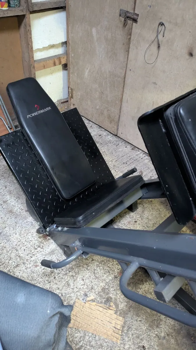 Leg press/hack squat - Image 1
