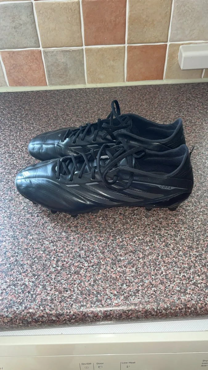 Football boots - Image 4
