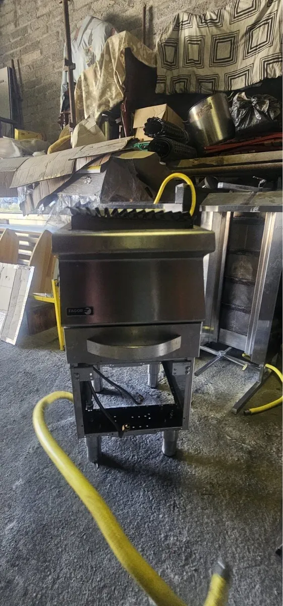 Grill - Image 2