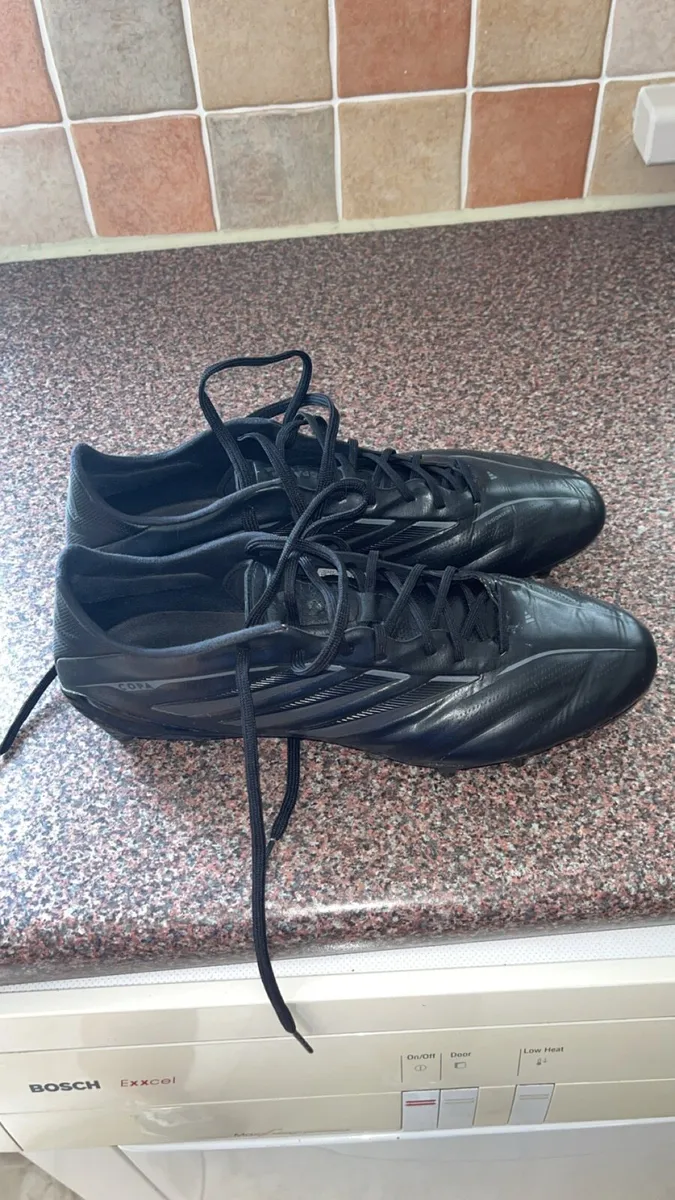Football boots - Image 2
