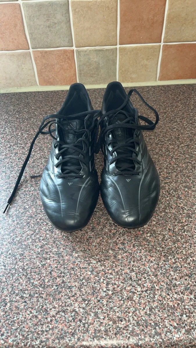 Football boots - Image 3