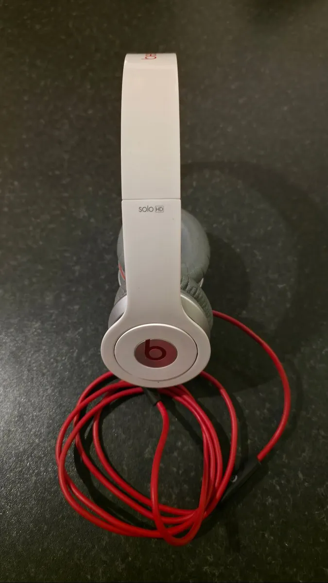 Beats by Dr. Dre - Image 1