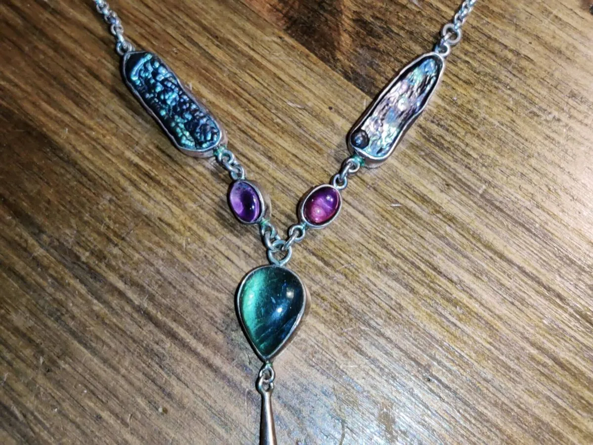 HUGE GREEN TOURMALINE, 925 Silver 20"Long Necklace - Image 1
