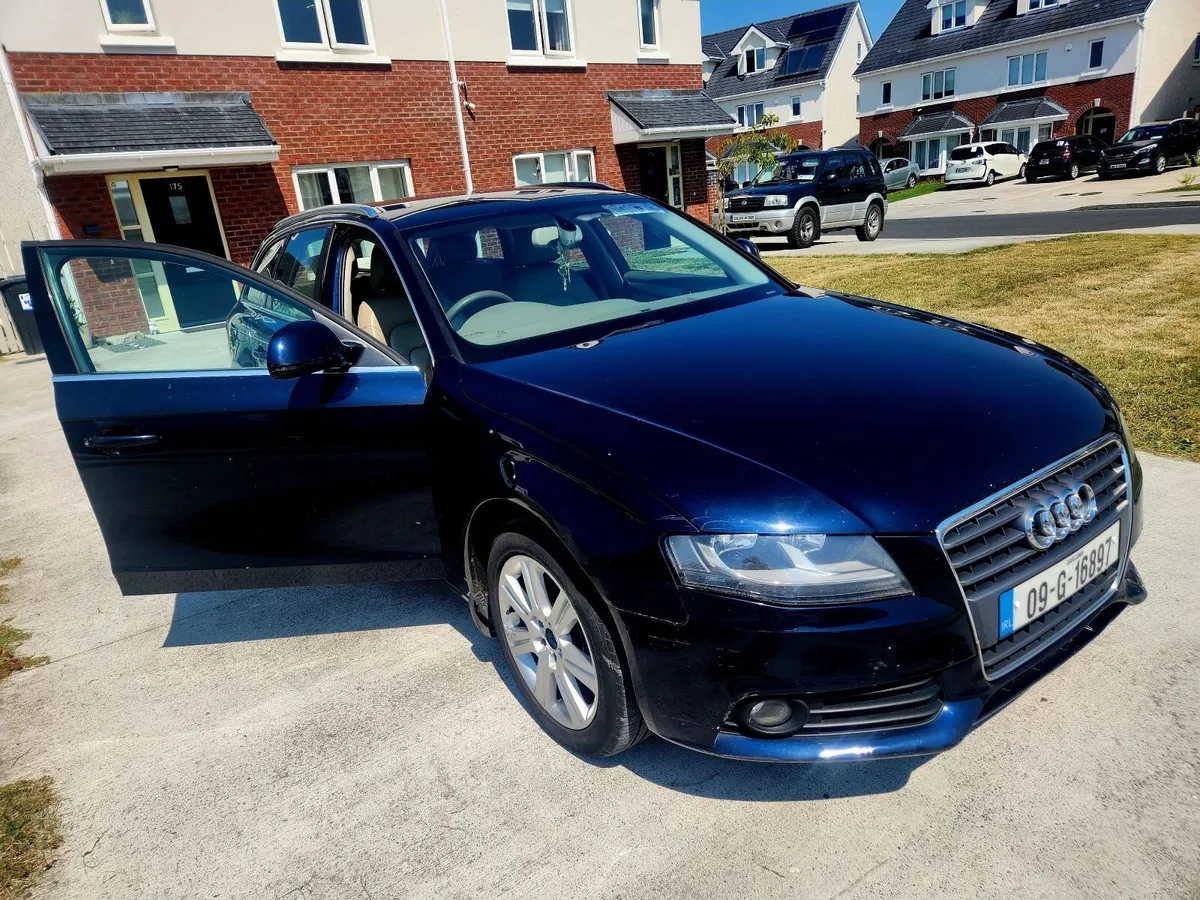 Audi A4 2009 - Image 1