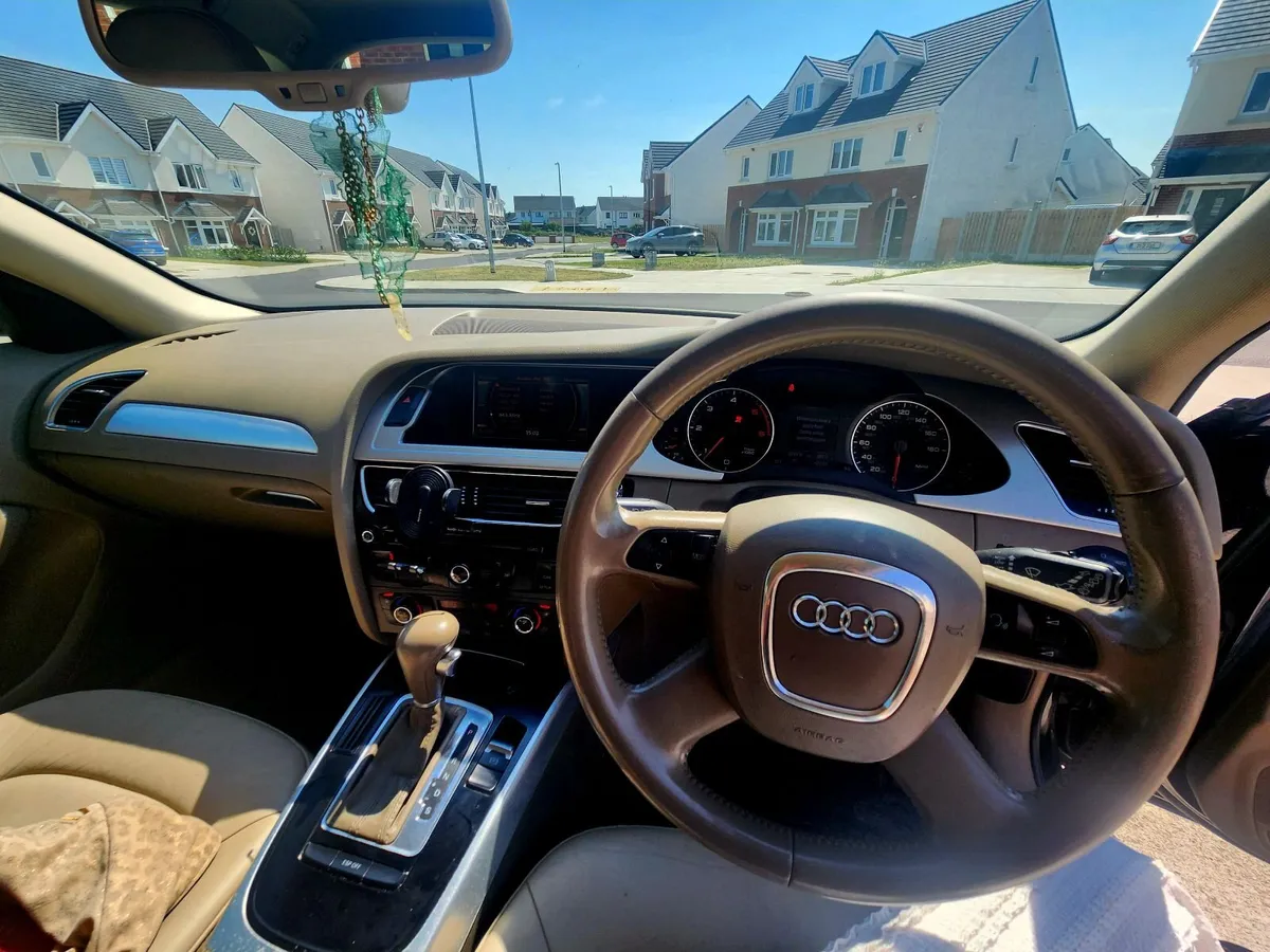 Audi A4 2009 - Image 4
