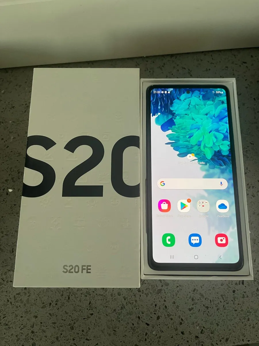 Samsung S20 fe 128gb cloud navy-unlocked €150 ONO