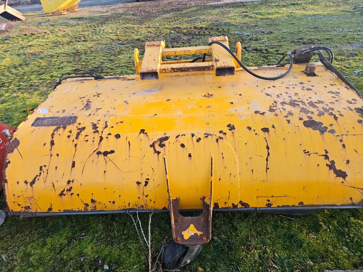 JCB SC240 Hydraulic Sweeper collector - Image 3