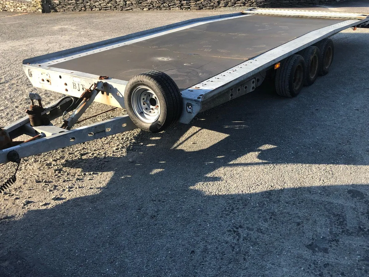 Brian james tilt bed trailer - Image 3
