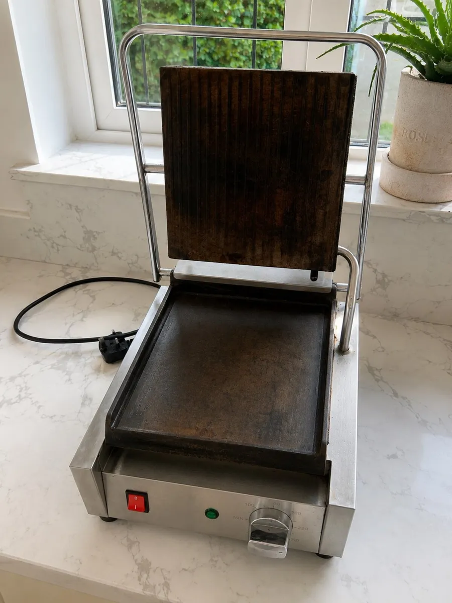 Buffalo Commercial sandwich / panini maker - Image 2