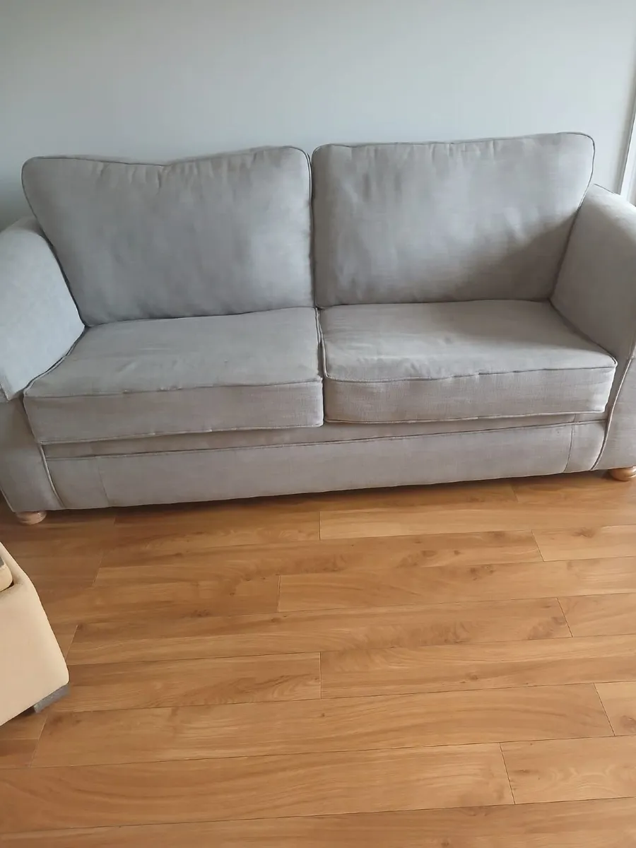 3 +2 Seater Couch - Image 1