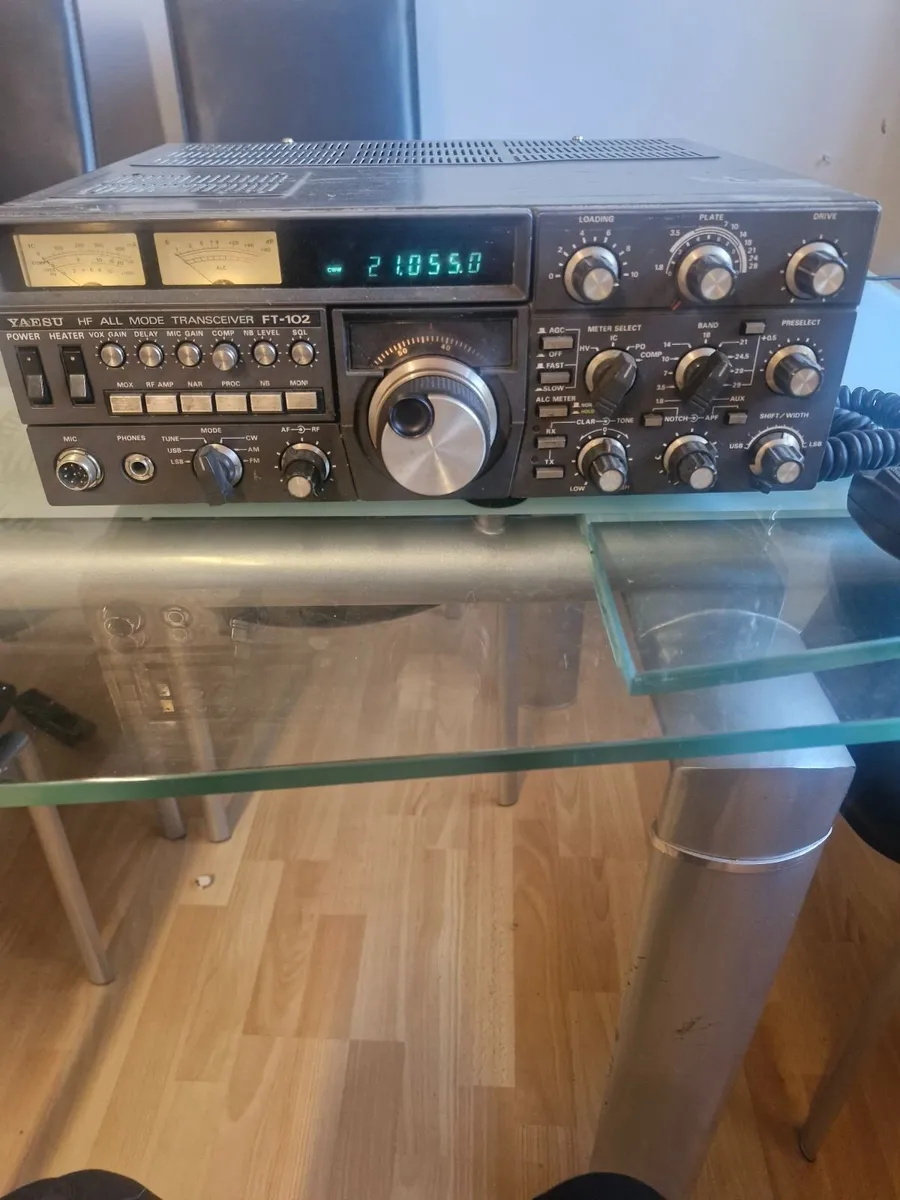 Yaesu ft -102. Transceiver - Image 2