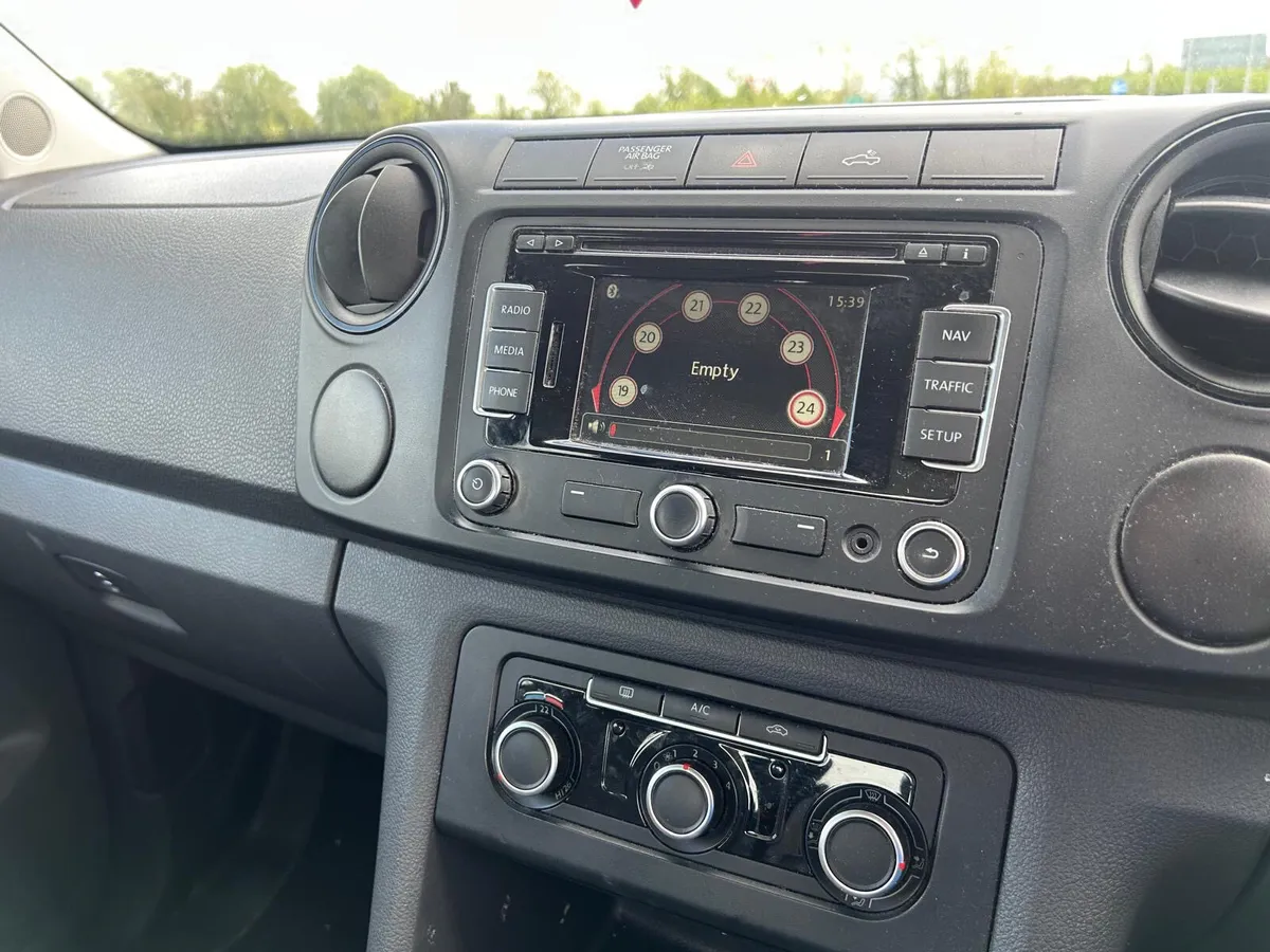 Volkswagen Amarok 2015 has vat - Image 4