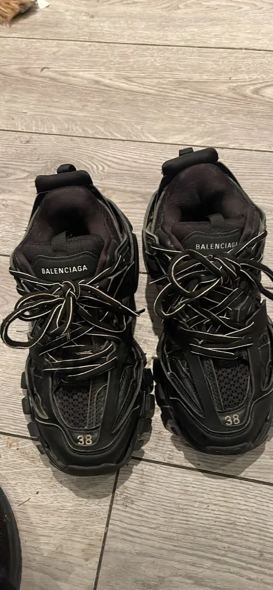 Trainers size 38 - Image 1