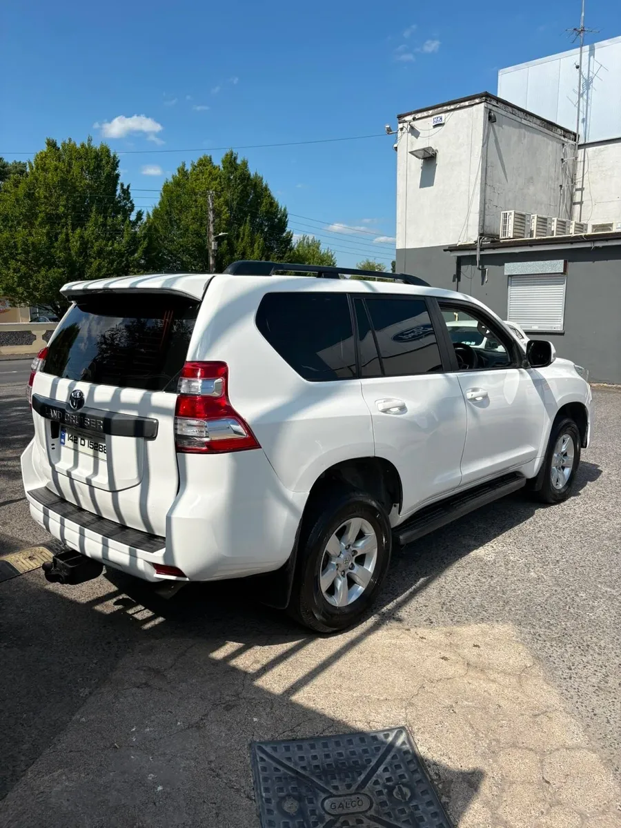 2014 Toyota landcruiser lwb - Image 3