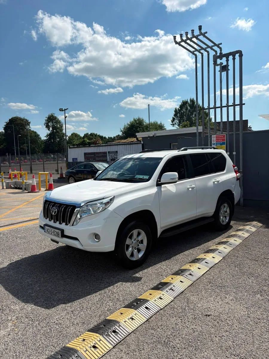 2014 Toyota landcruiser lwb - Image 4