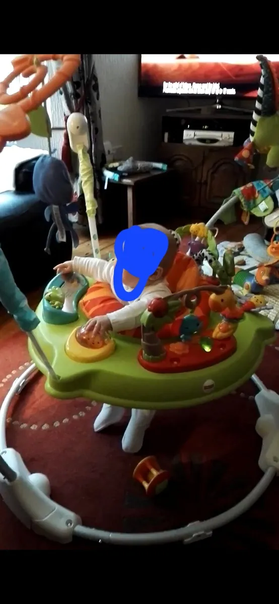 Jumperoo Bouncer - Fisherprice Rainforest - Image 2