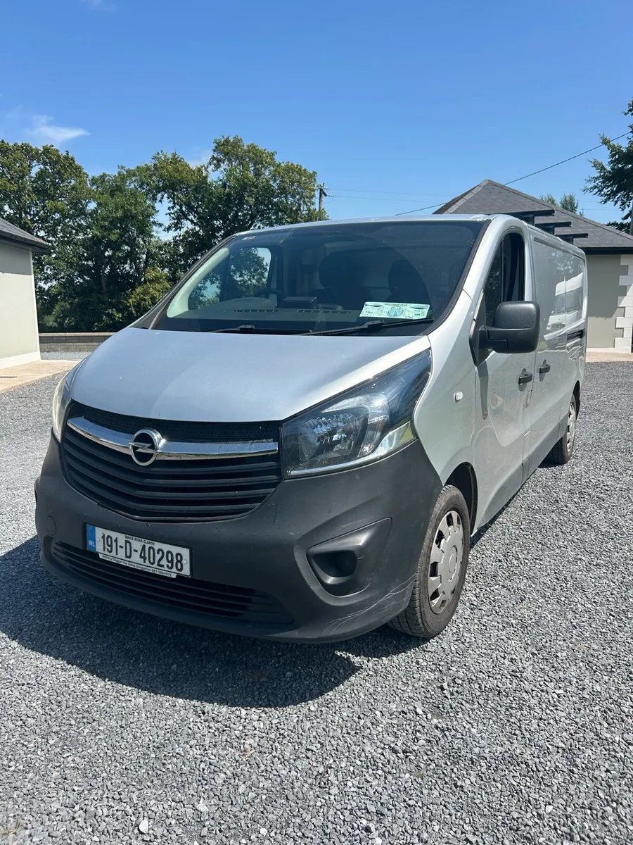 Opel vivaro van - Image 1