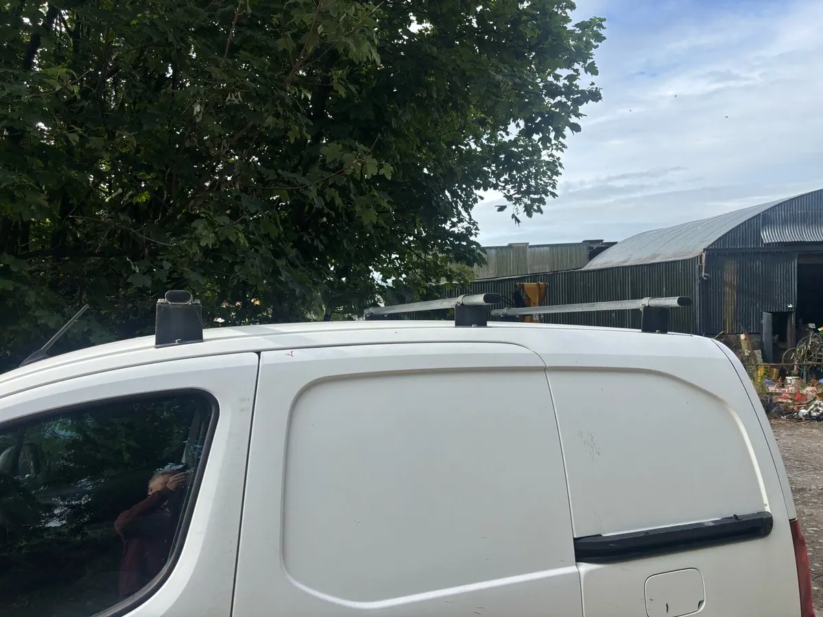 Roof Rack - Image 1