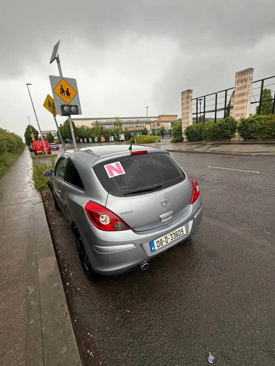 A car - Image 3