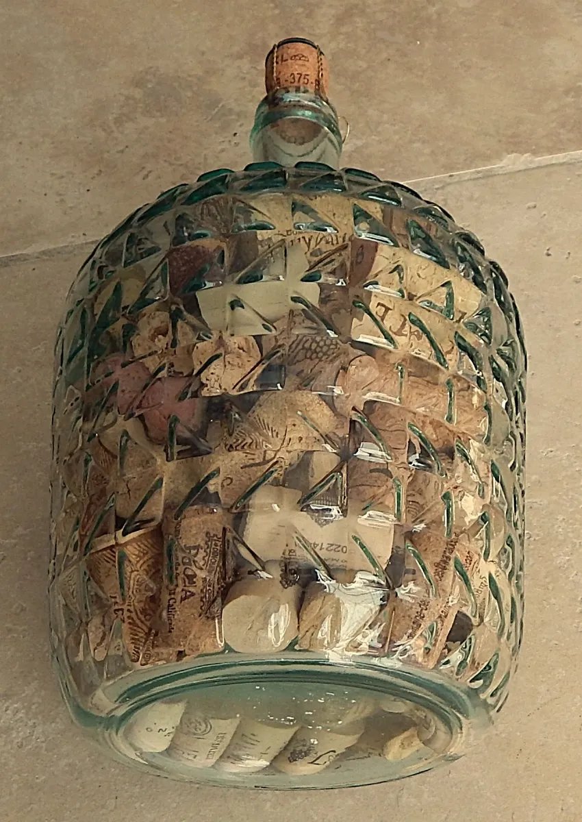 Novelty Ornate Glass Bottle of Wine Corks - Image 3