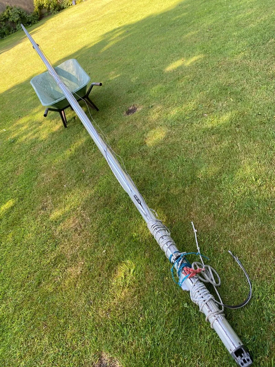 Aluminum Mast - Image 2