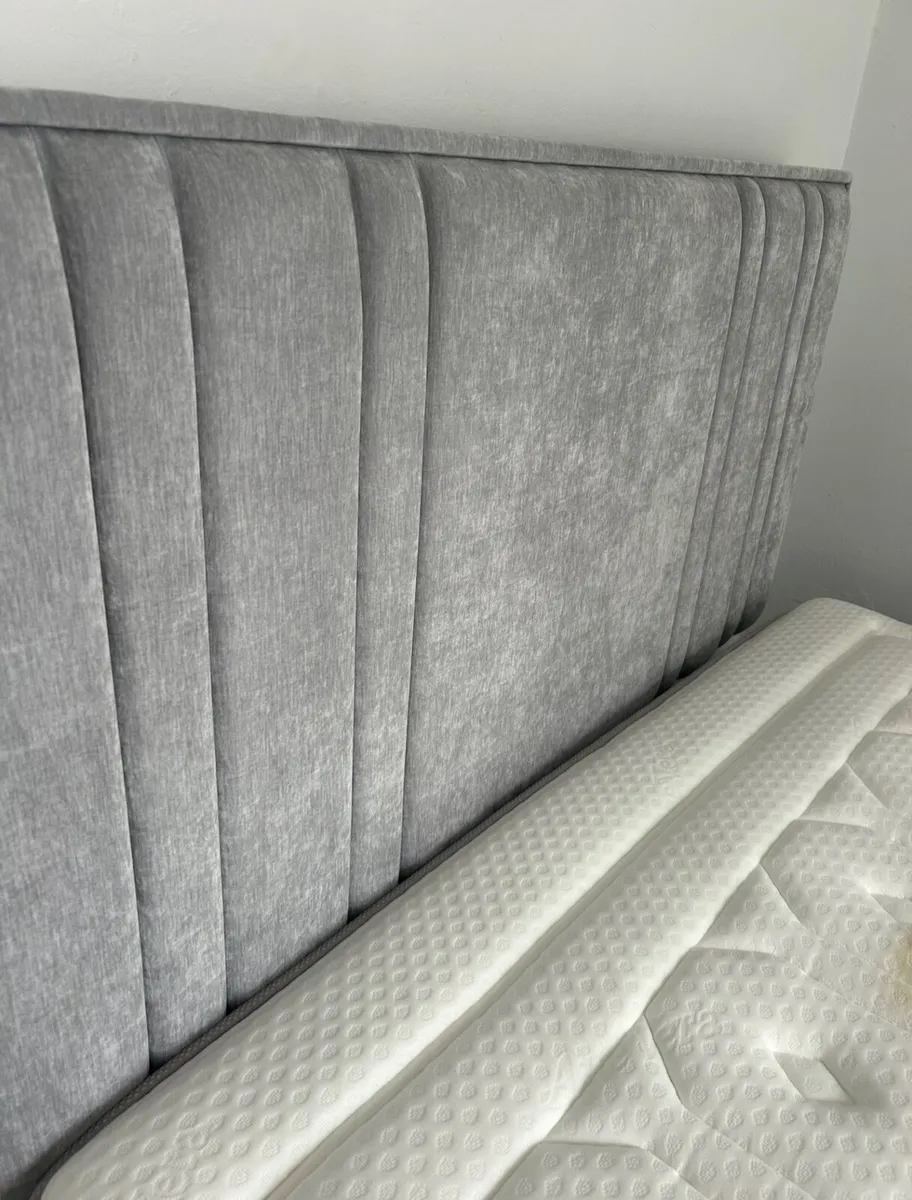 Bed - Image 2