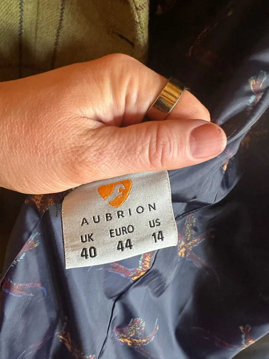 Aubrion Tweed Showing Jacket size 14/16 - Image 4