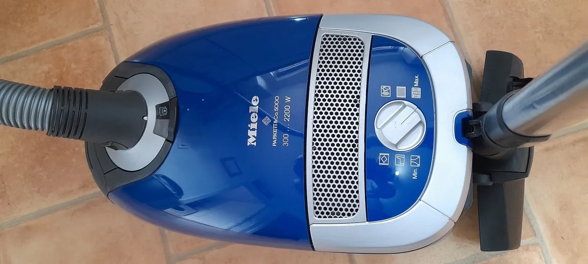 Miele vacuum/Hoover cleaner - Image 3