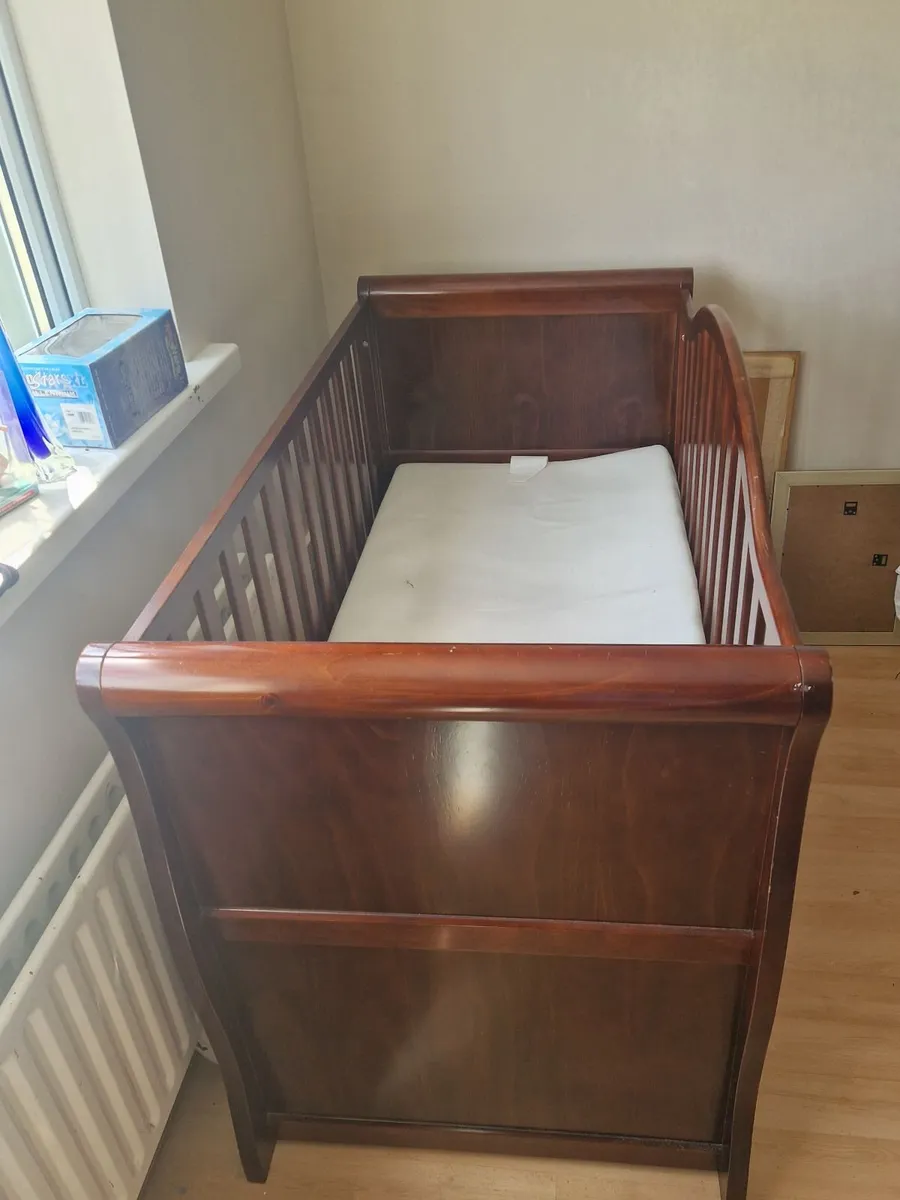 Cot & day bed - Image 2
