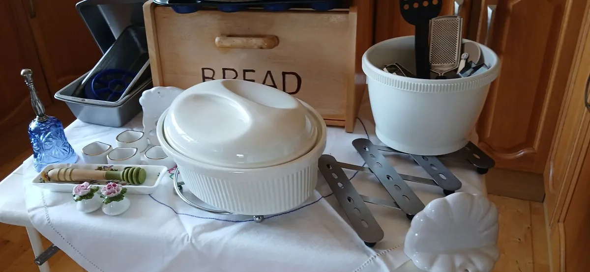 Collection of Kitchen Utensils, Electric mixer.Ice - Image 3