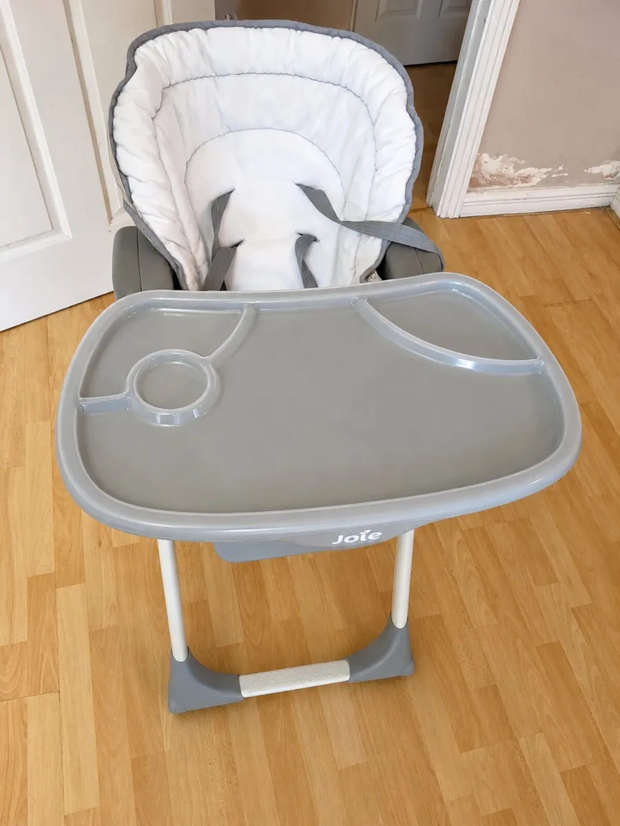 Baby High Chair with Tray – Excellent Condition - Image 2